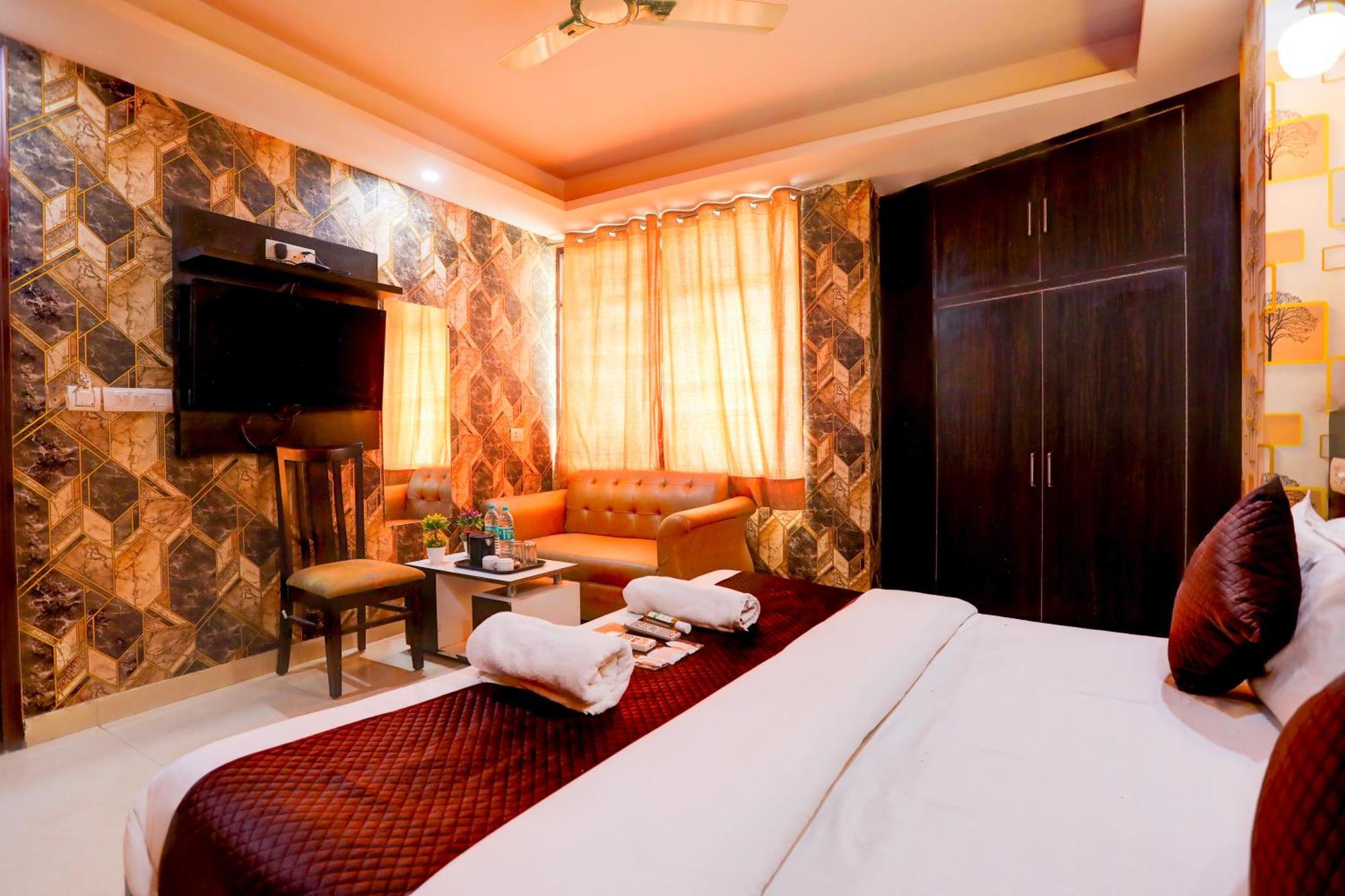 Hotel Luxury Global New Delhi Extérieur photo